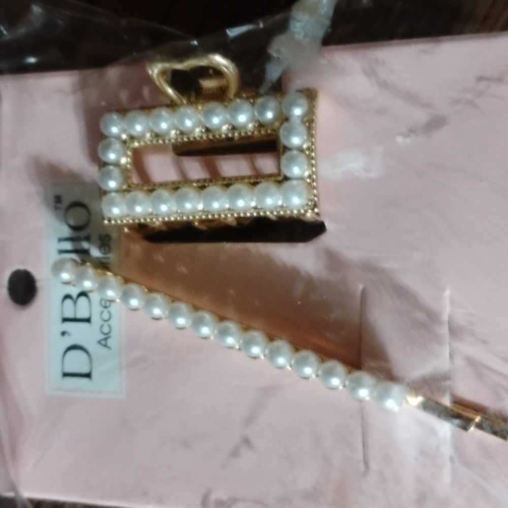 (2) Pearl Hair Accessories